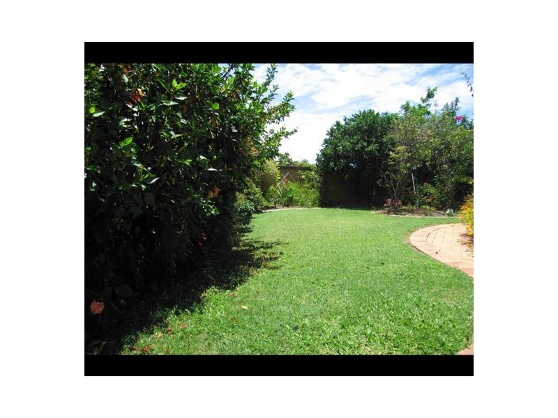 69 Dipper Drive, Burleigh Waters QLD 4220