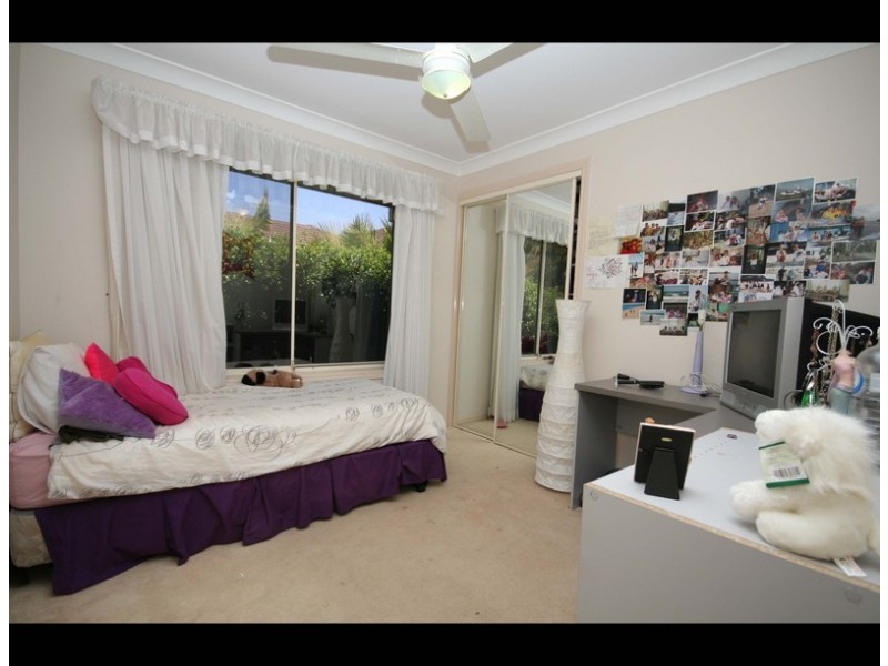 69 Dipper Drive, Burleigh Waters QLD 4220