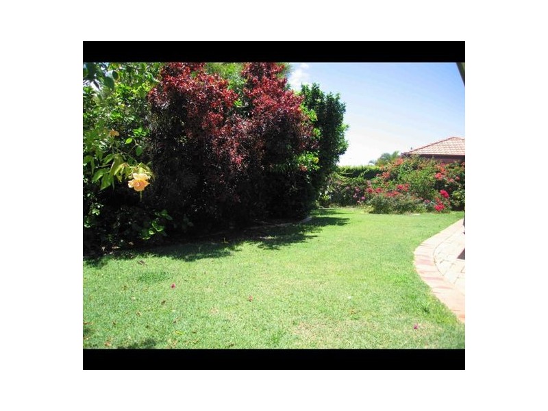 69 Dipper Drive, Burleigh Waters QLD 4220