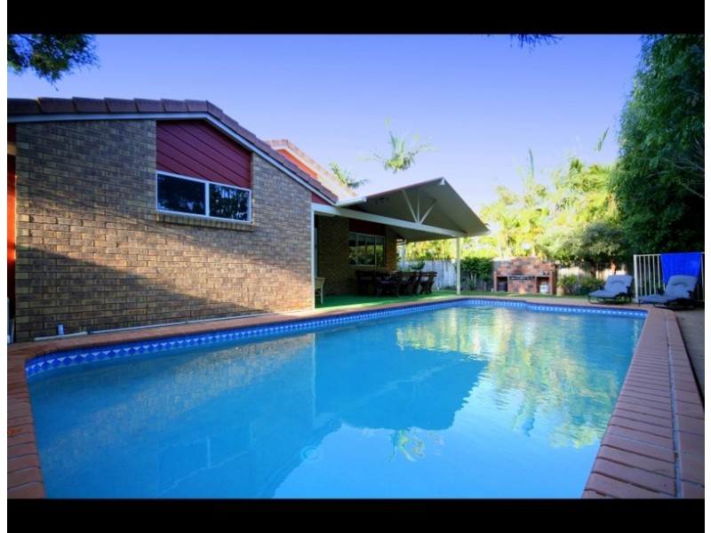 58 Wedgebill Parade, Burleigh Waters QLD 4220