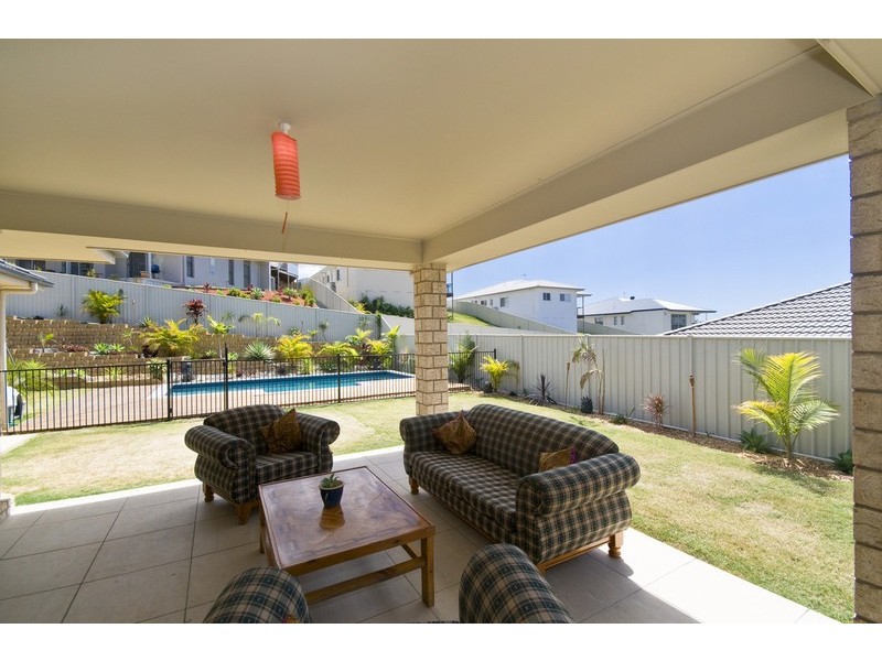 11 Laceflower Crt, Reedy Creek QLD 4227