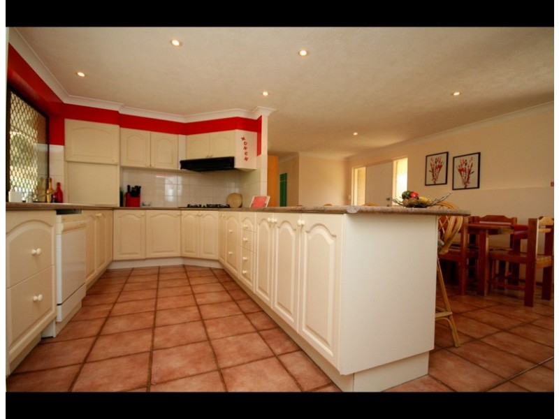 5 Larch Street, Tallebudgera QLD 4228