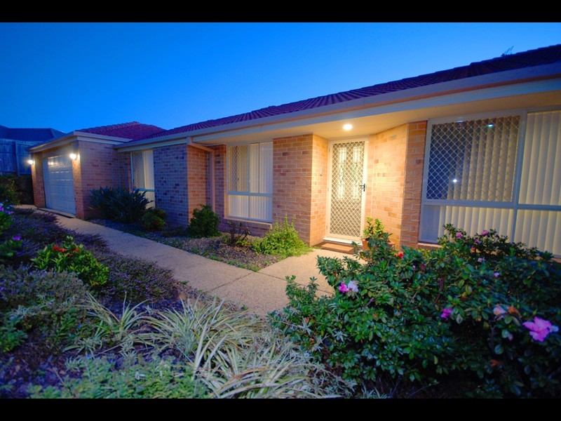 2/7 Sky Royal Tce, Burleigh Heads QLD 4220