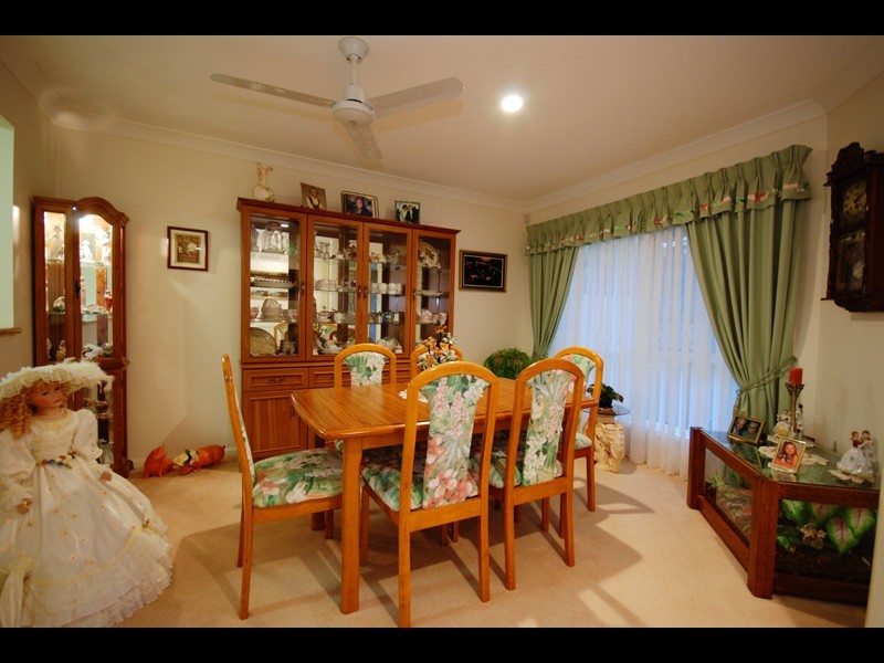 2/7 Sky Royal Tce, Burleigh Heads QLD 4220