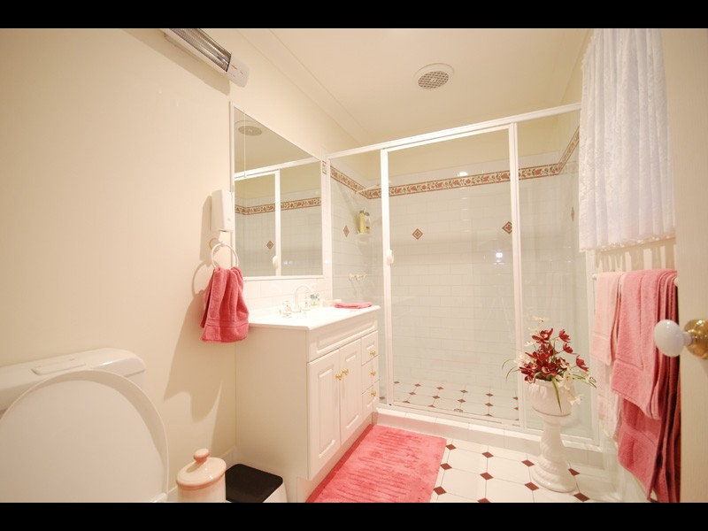 2/7 Sky Royal Tce, Burleigh Heads QLD 4220