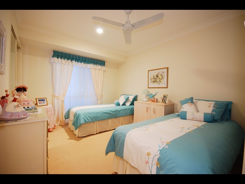 2/7 Sky Royal Tce, Burleigh Heads QLD 4220