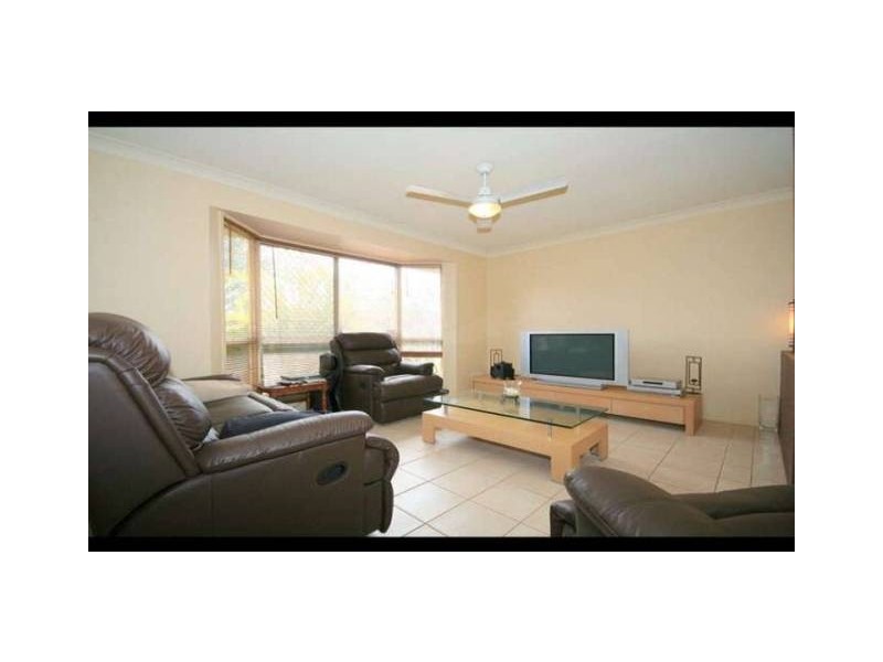 18 Bowerbird Place, Burleigh Waters QLD 4220