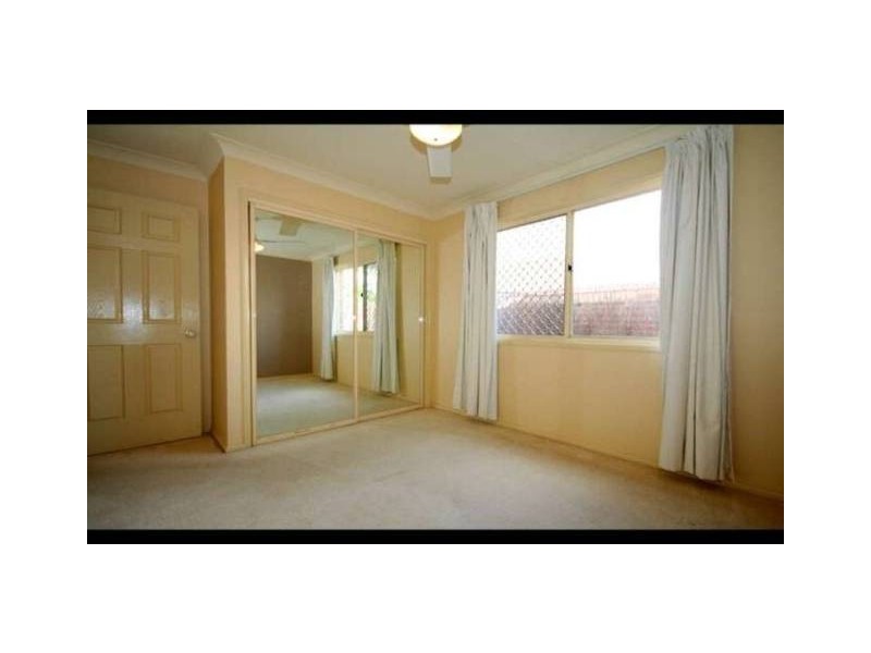 18 Bowerbird Place, Burleigh Waters QLD 4220