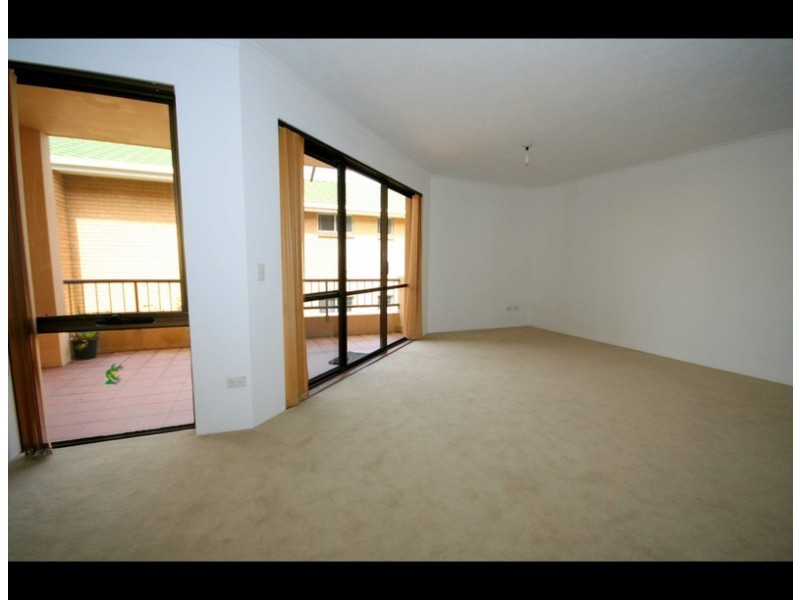 3/11 Ewart St, Burleigh Heads QLD 4220