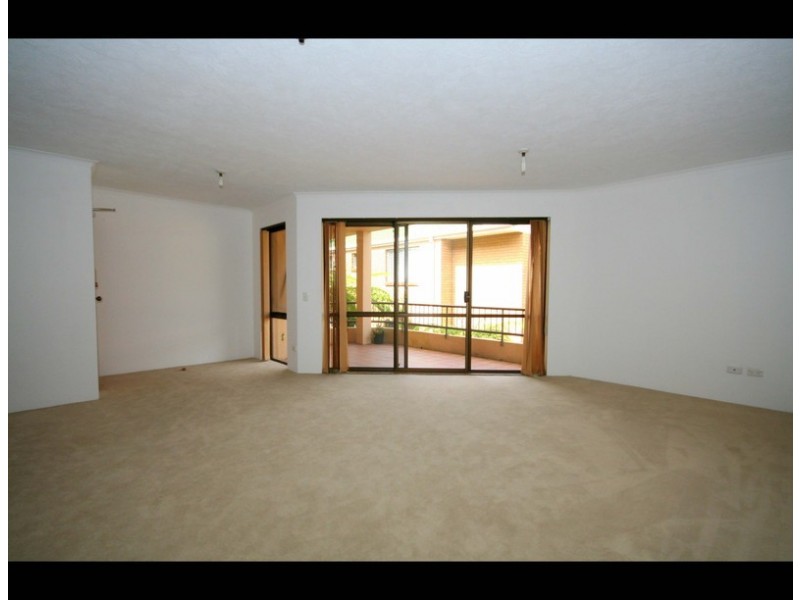 3/11 Ewart St, Burleigh Heads QLD 4220