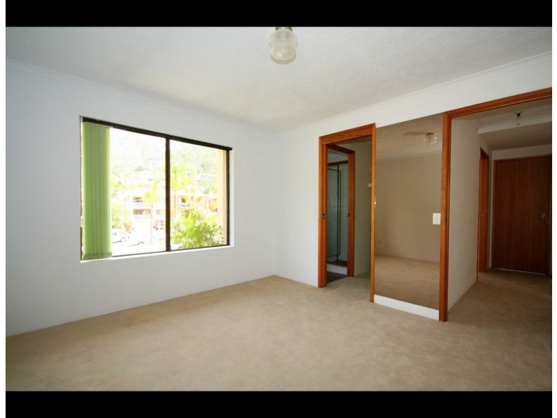 3/11 Ewart St, Burleigh Heads QLD 4220