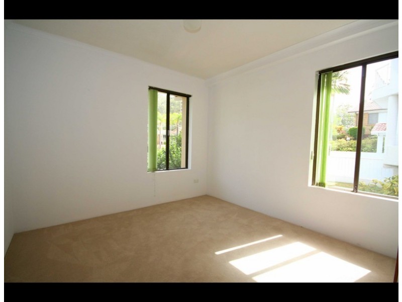 3/11 Ewart St, Burleigh Heads QLD 4220