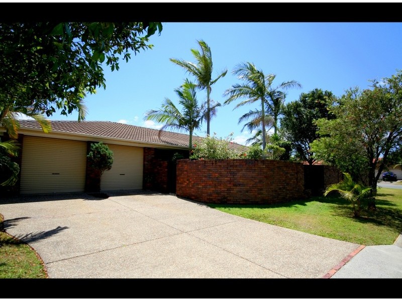 1 Sittella Crescent, Burleigh Waters QLD 4220