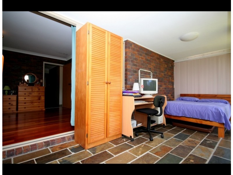 1 Sittella Crescent, Burleigh Waters QLD 4220