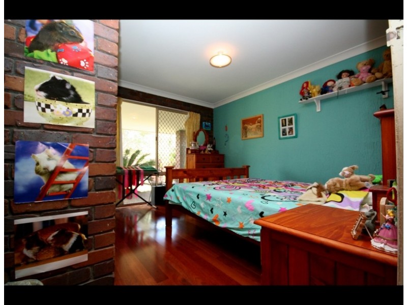 1 Sittella Crescent, Burleigh Waters QLD 4220