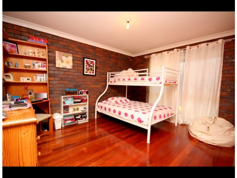 1 Sittella Crescent, Burleigh Waters QLD 4220