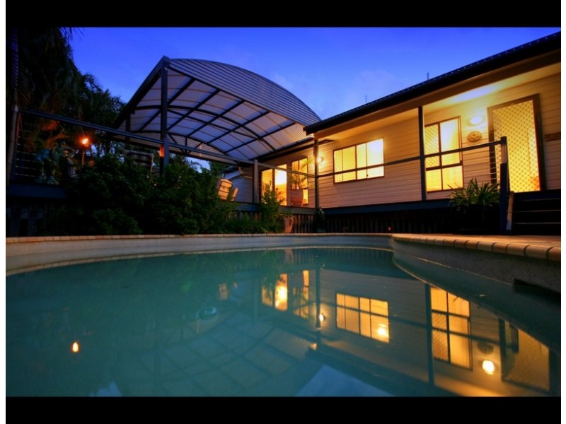 4 Waddiwong Rd, Coomera QLD 4209