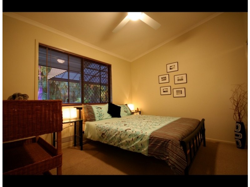 4 Waddiwong Rd, Coomera QLD 4209