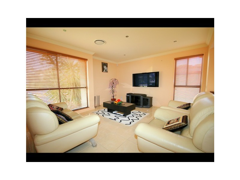 12 Royal Links, Robina QLD 4226