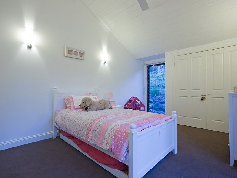 30 Lydford Close, Bonogin QLD 4213