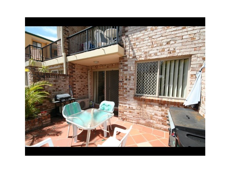 10/14 Spendelove Ave, Southport QLD 4215