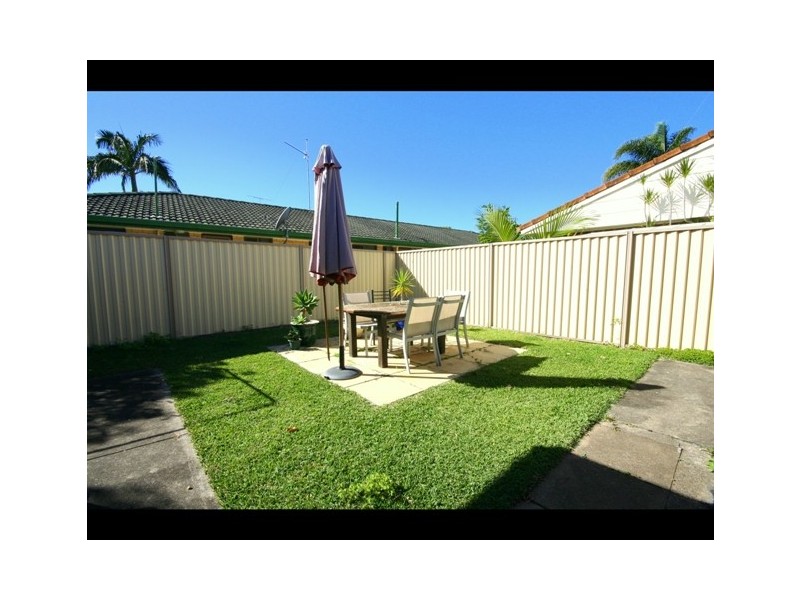 1/85 Christine Avenue, Burleigh Waters QLD 4220