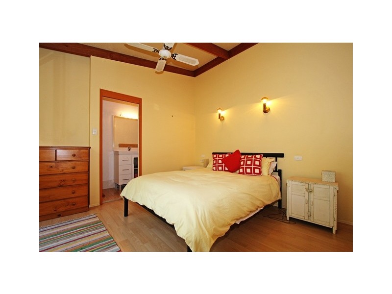 40 Ladds Ridge Rd, Burleigh Heads QLD 4220