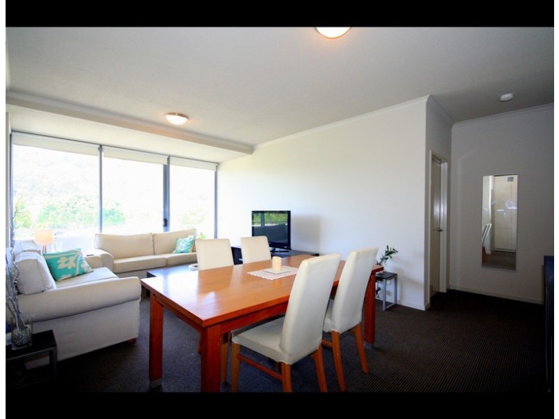 2005/1 Ocean Street, Burleigh Heads QLD 4220
