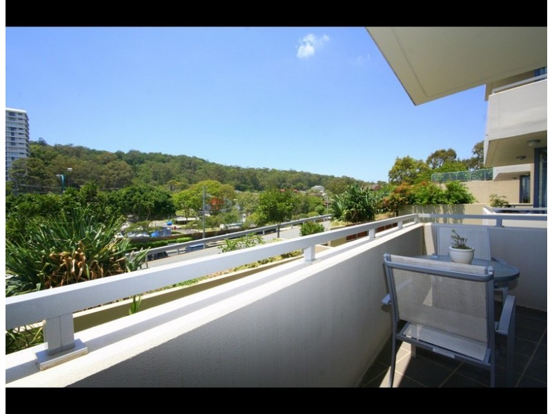 2005/1 Ocean Street, Burleigh Heads QLD 4220