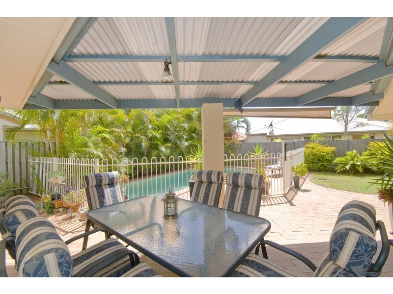 12 Gardendale Cr, Burleigh Waters QLD 4220