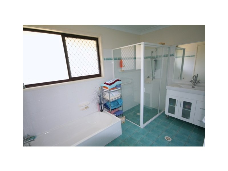 2/86 Christine Ave, Burleigh Waters QLD 4220