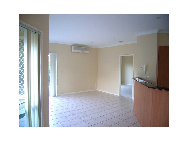 3/3 Camphor Wood Court, Robina QLD 4226