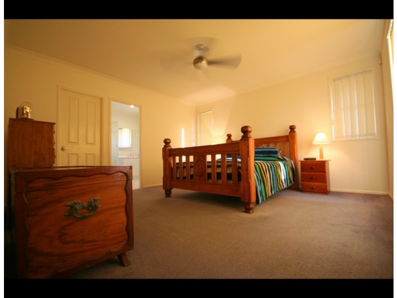 16 Sky Royal Tce, Burleigh Heads QLD 4220