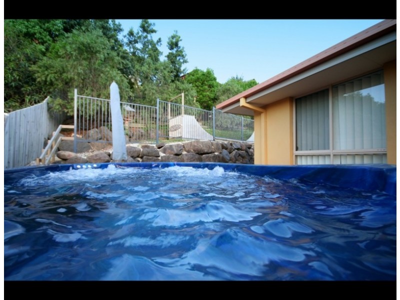 16 Sky Royal Tce, Burleigh Heads QLD 4220