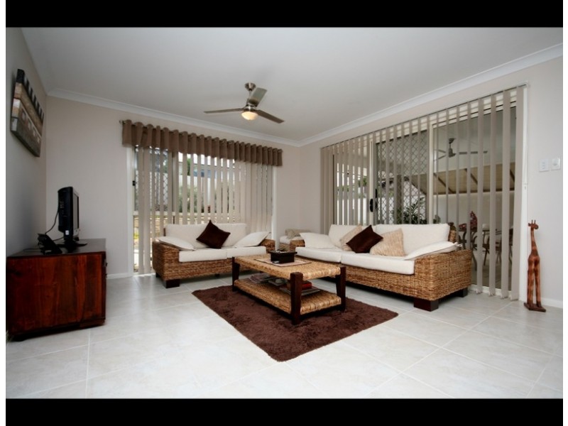 12 Frog Rock Cr, Reedy Creek QLD 4227