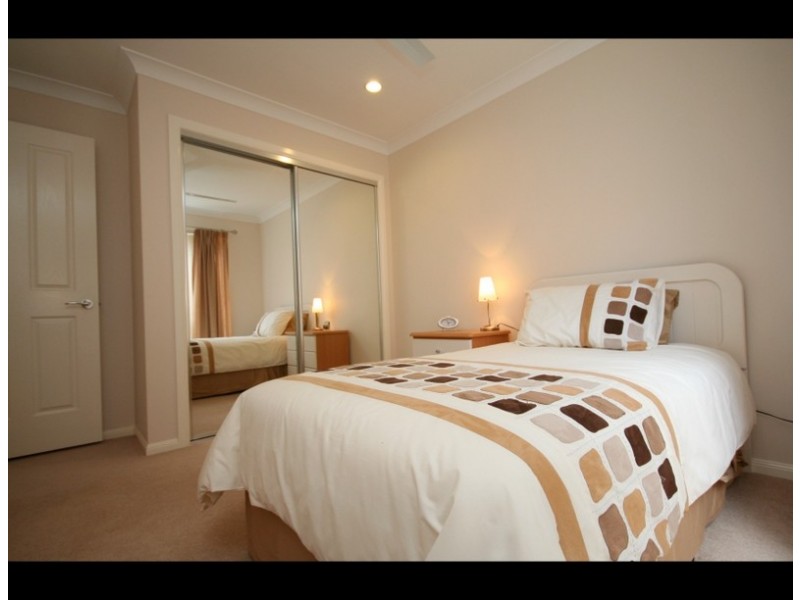 12 Frog Rock Cr, Reedy Creek QLD 4227