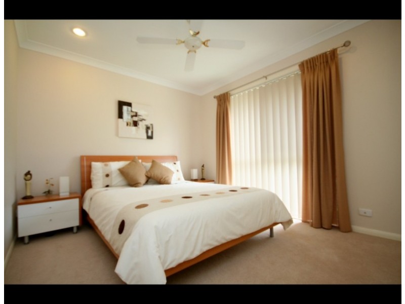 12 Frog Rock Cr, Reedy Creek QLD 4227