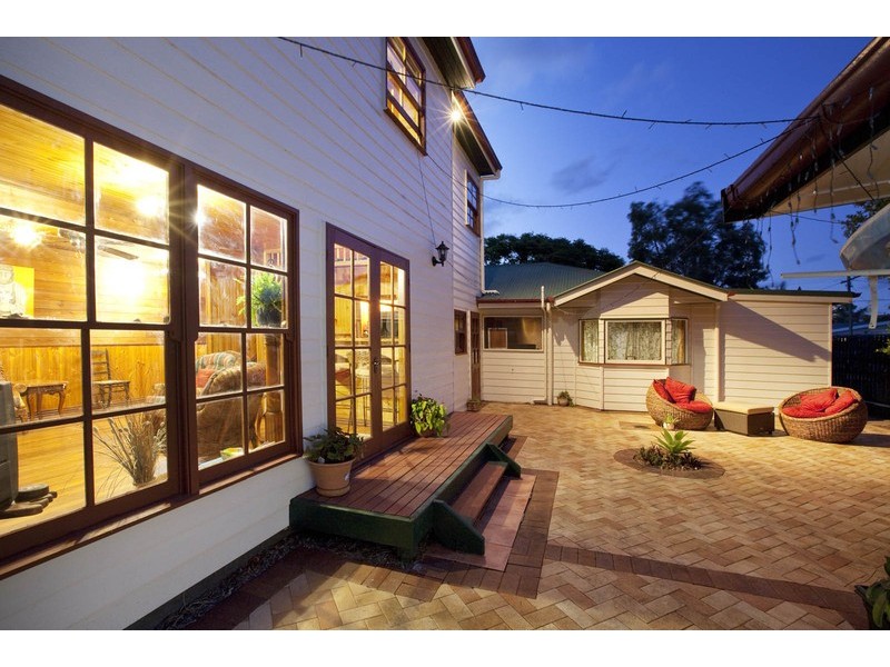30 Twelfth Ave, Palm Beach QLD 4221