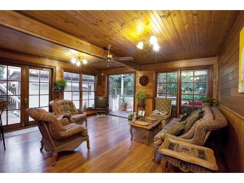 30 Twelfth Ave, Palm Beach QLD 4221