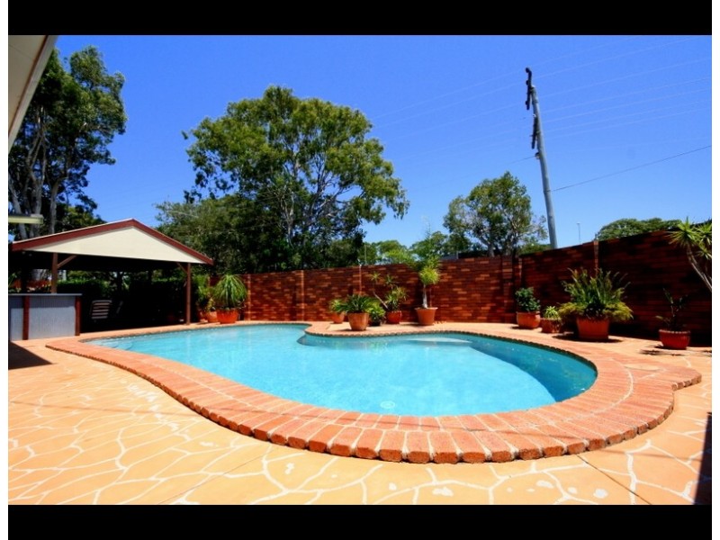 112 Albion Ave, Miami QLD 4220