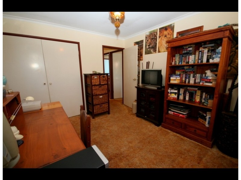 112 Albion Ave, Miami QLD 4220