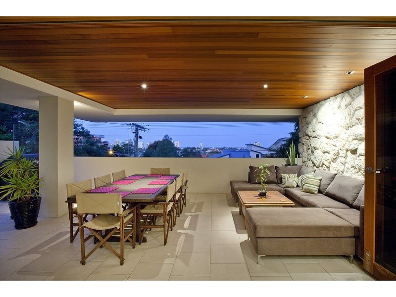 1/61 Garrick Street, Coolangatta QLD 4225