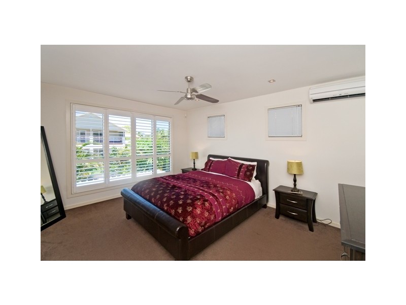 2/86 Palm Beach Ave, Palm Beach QLD 4221