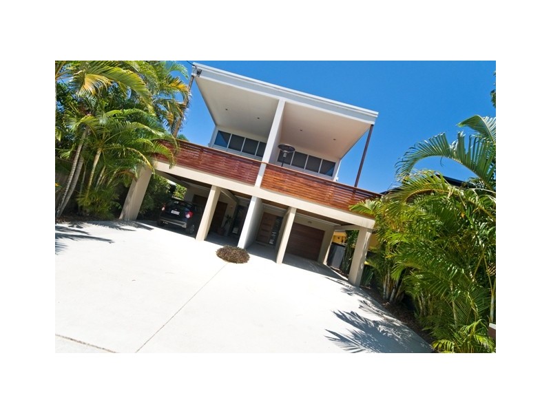 2/86 Palm Beach Ave, Palm Beach QLD 4221