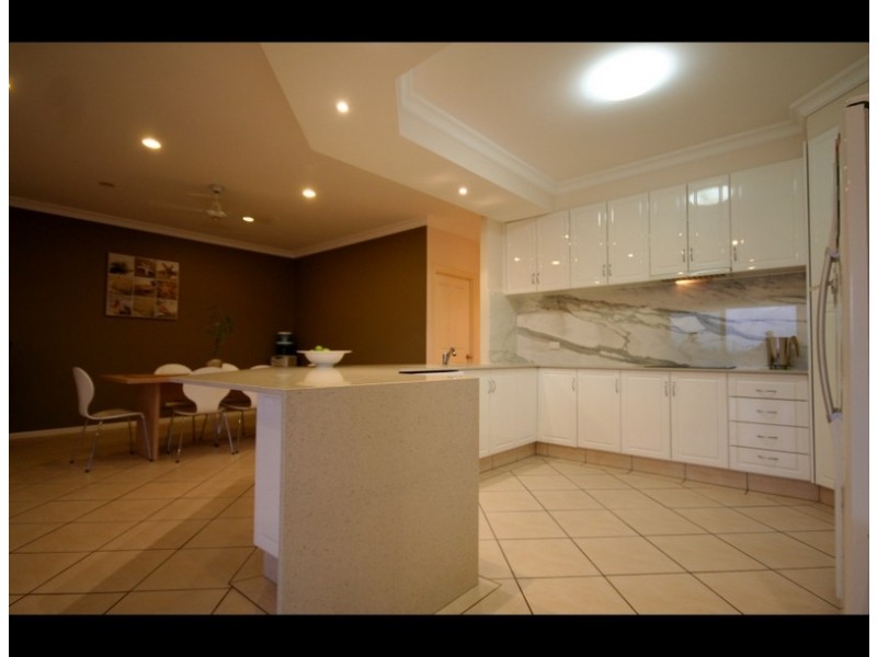 13 Sky Royal Tce, Burleigh Heads QLD 4220