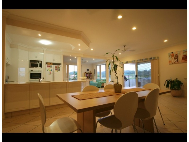 13 Sky Royal Tce, Burleigh Heads QLD 4220
