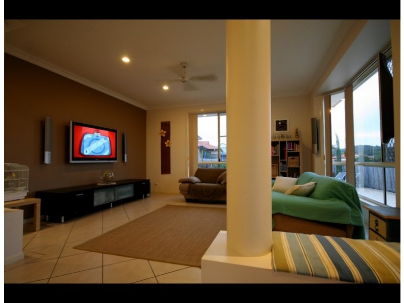 13 Sky Royal Tce, Burleigh Heads QLD 4220