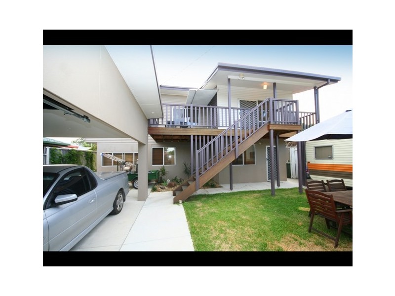 35 Mallawa Drive, Palm Beach QLD 4221