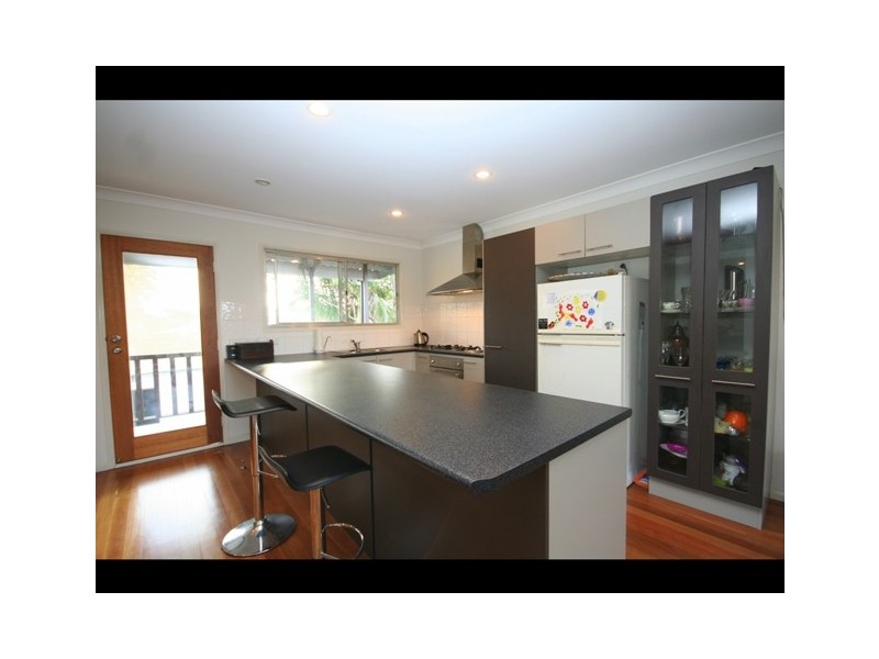 35 Mallawa Drive, Palm Beach QLD 4221