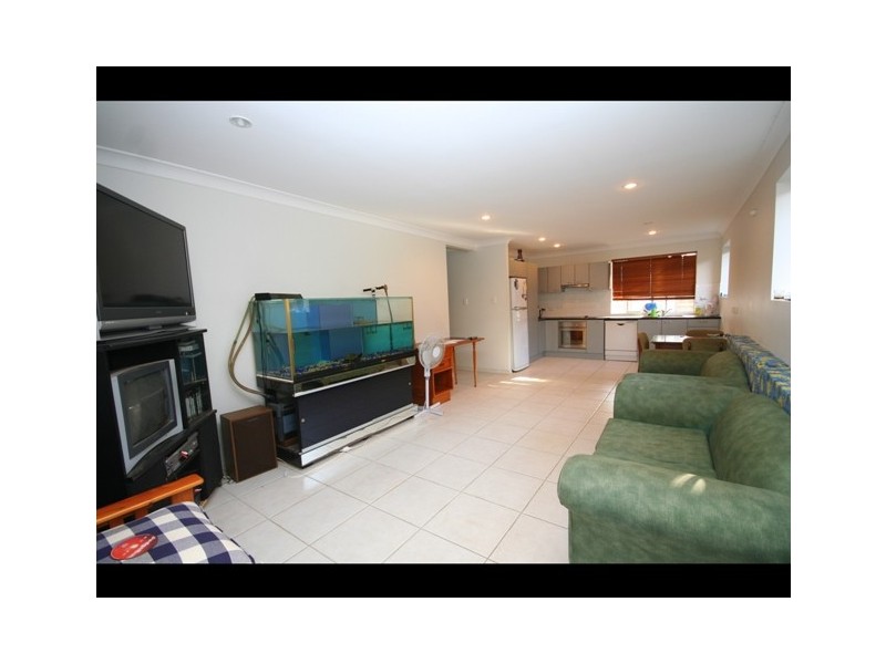 35 Mallawa Drive, Palm Beach QLD 4221